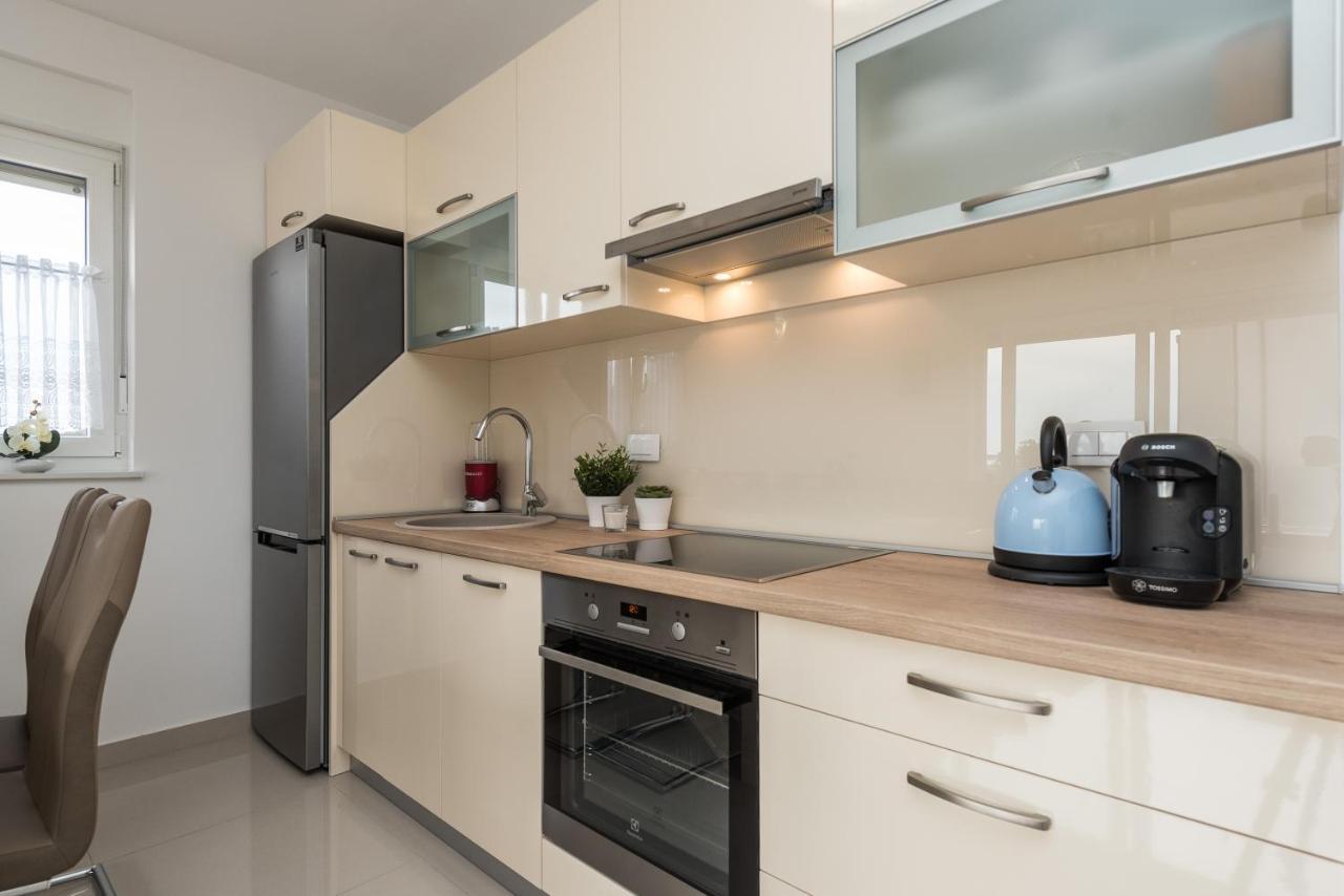 Zoran Brand New Modern Apartments Mandre Exteriör bild